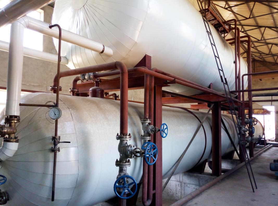 防腐油木桿生產(chǎn)設(shè)備